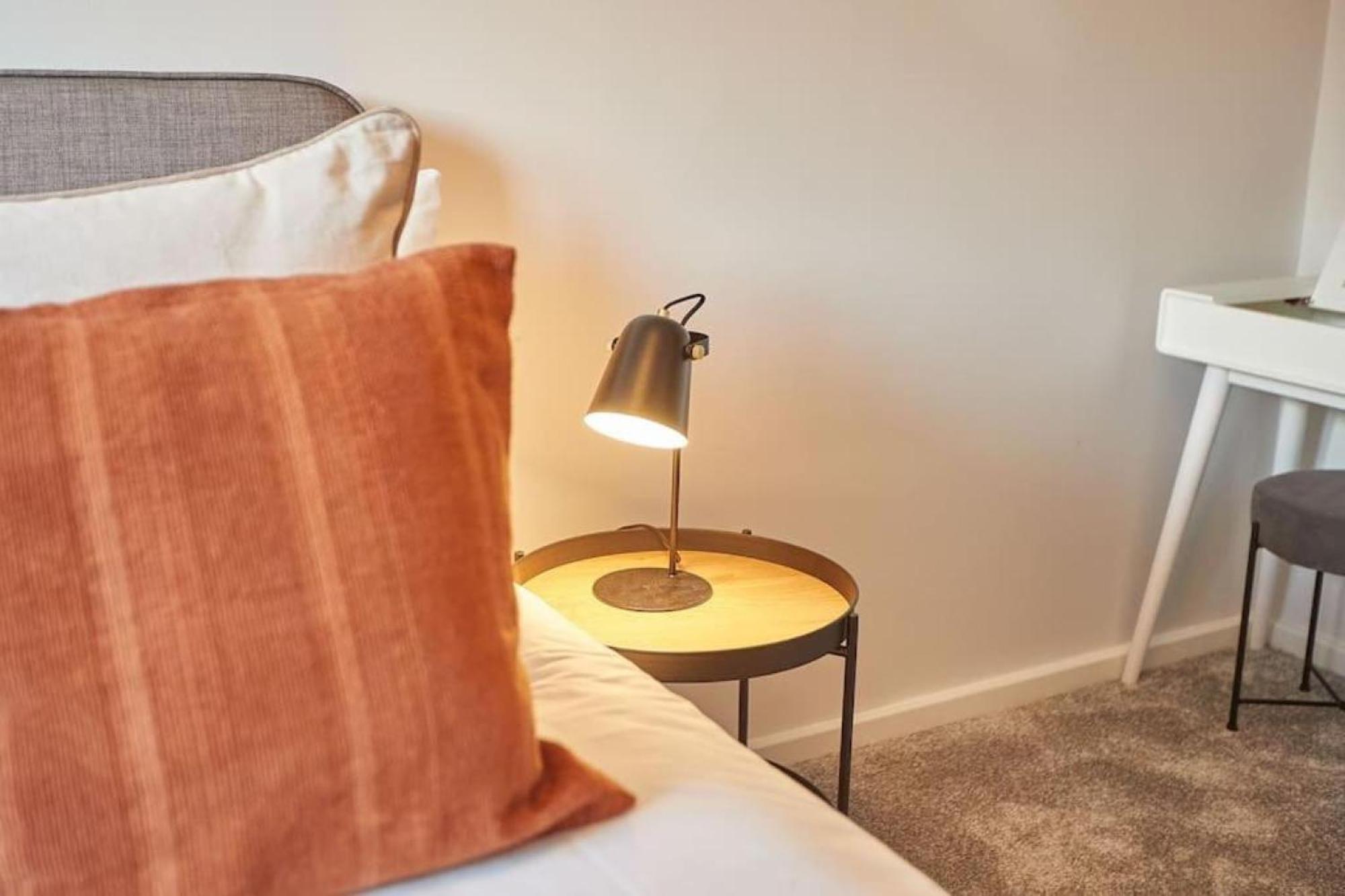 Curlew House Beautiful Modern Town House With Parking Abbey Views Whitby